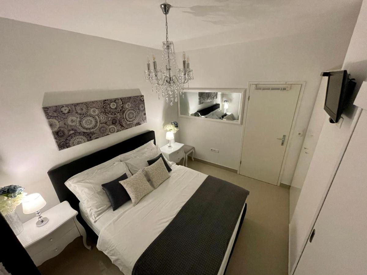Central Square Guest House Ζαντάρ Εξωτερικό φωτογραφία