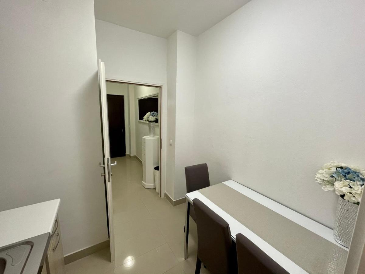 Central Square Guest House Ζαντάρ Εξωτερικό φωτογραφία