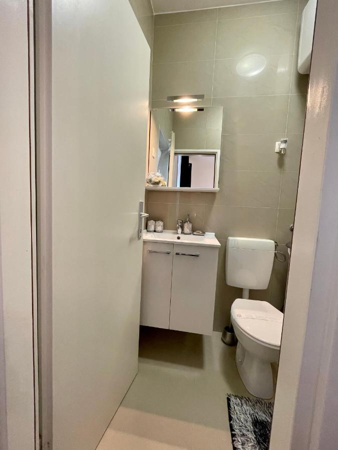 Central Square Guest House Ζαντάρ Εξωτερικό φωτογραφία