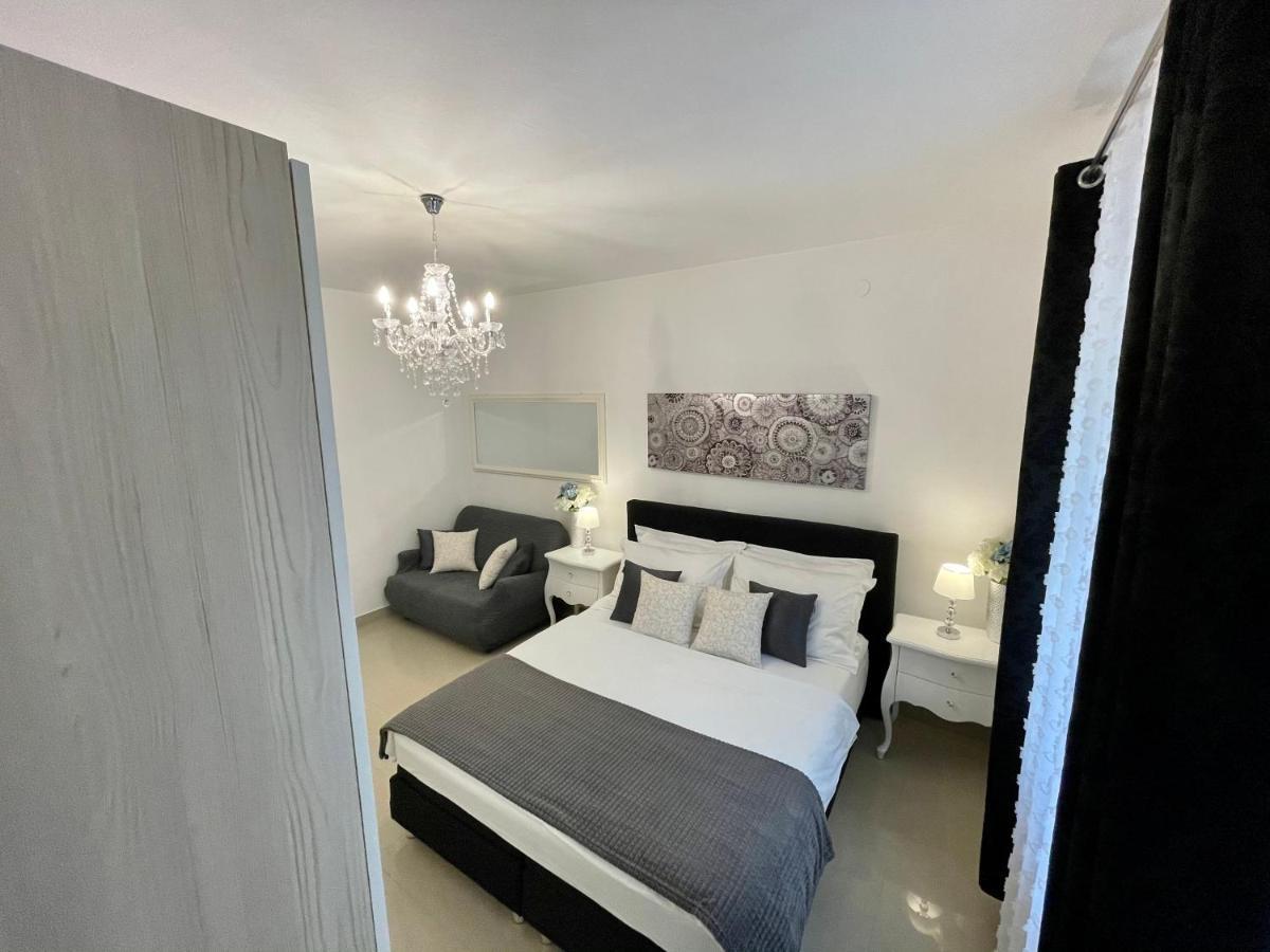 Central Square Guest House Ζαντάρ Εξωτερικό φωτογραφία