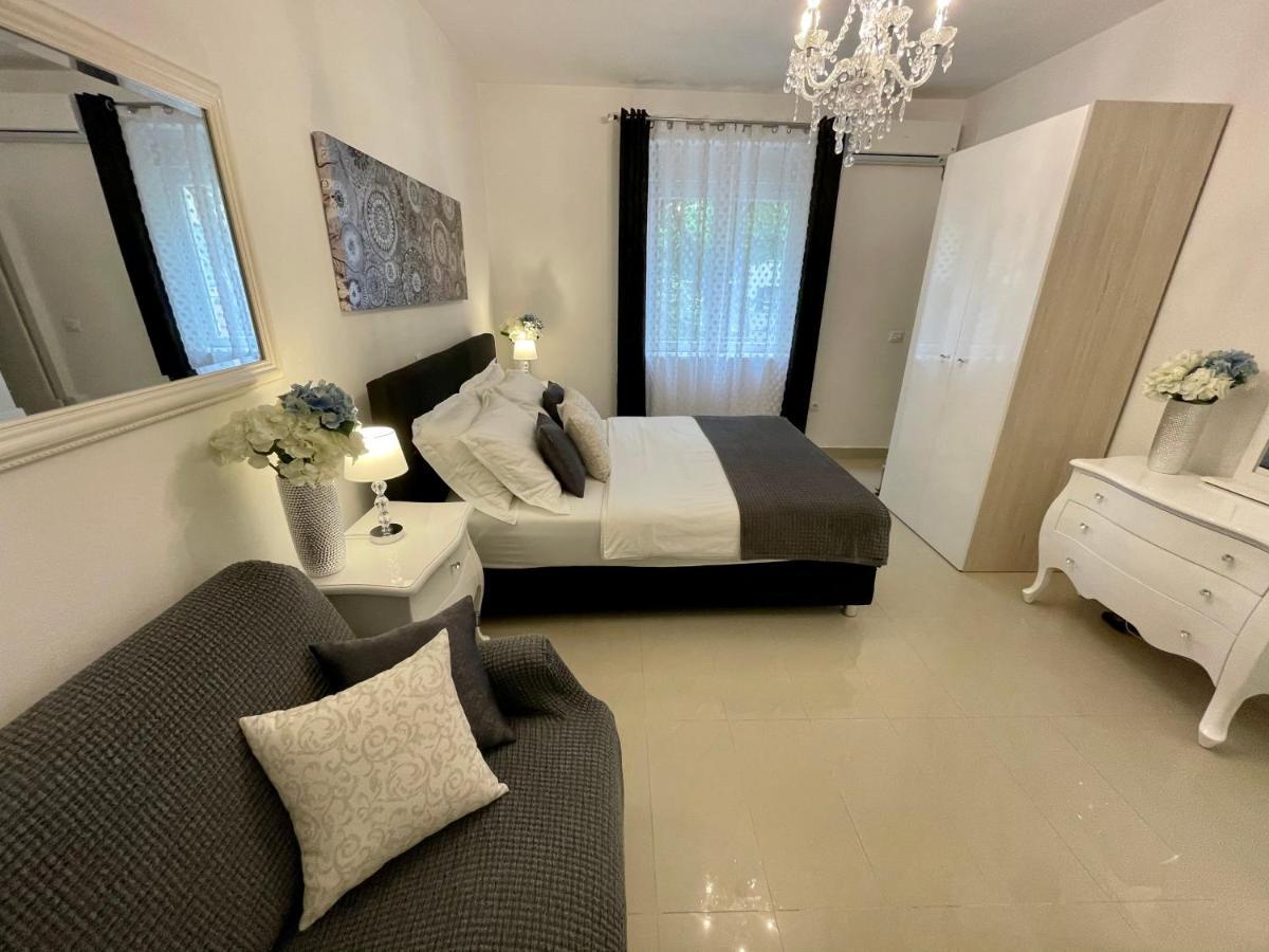 Central Square Guest House Ζαντάρ Εξωτερικό φωτογραφία
